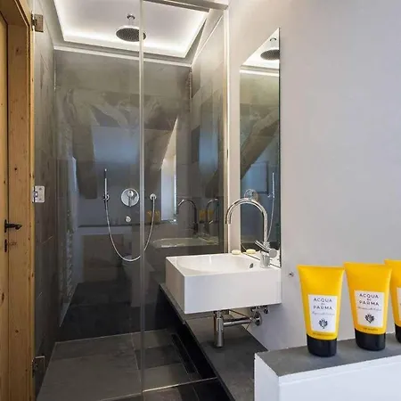 Villa Contact Us At What App - 0041-798-079-427 To Book!! Nasserein Chalet 5bedrooms *